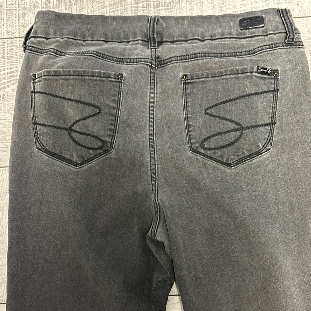 Seven7 Distressed Gray Jeans - Picture 4 of 8